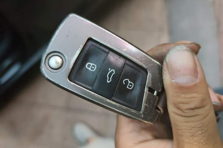 Used Volkswagen Sagitar 2021 280TSI DSG Excellence Edition Vehicle Key