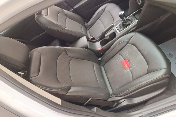 Used Chevrolet Cavalier 2016 1.5L Manual Xinyue Edition Right Front Seat