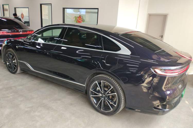 Used VOYAH PASSION 2024 PHEV Four-Wheel Drive Ultra-Long Range Flagship Model