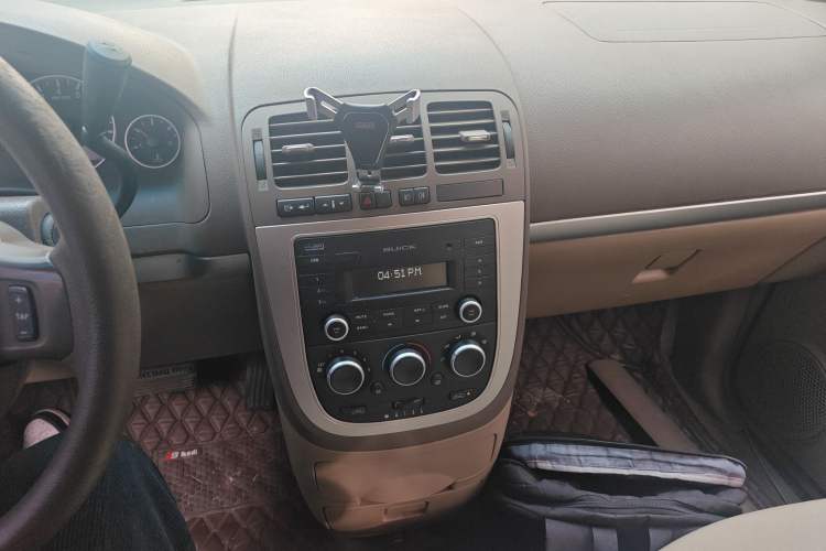 Used Buick GL8 2014 2.4L Classic Edition