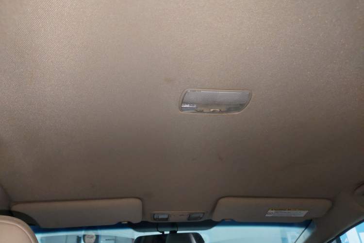 Used Honda Jade 2013 1.8L automatic Comfort version 5 seats
