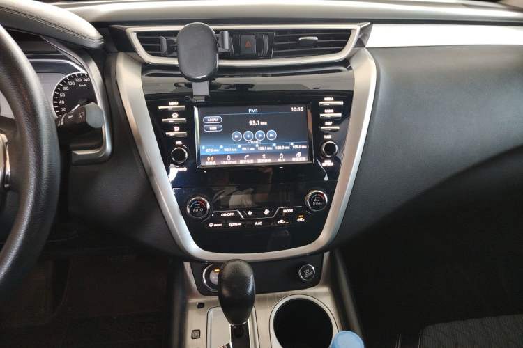 Used Nissan Murano 2017 2.5L XE Two-Wheel Drive Elite Edition
