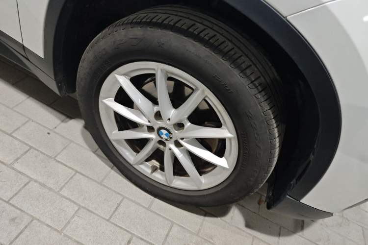 Used BMW X1 2016 sDrive18Li Fashion Model Right Front Wheel Hub