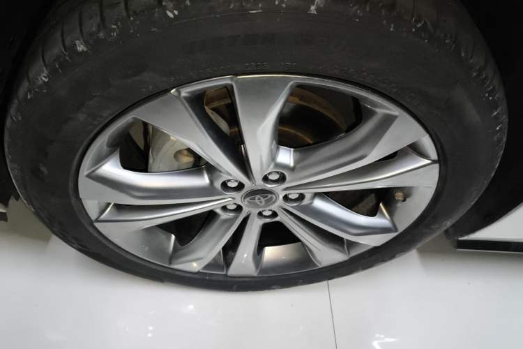 Used Toyota SIENNA 2023 2.5L Hybrid Deluxe Edition