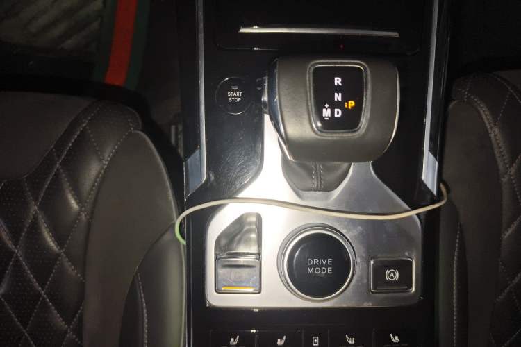 Used Hongqi HS5 2019 2.0T Smart Connect Flagship Edition Gear Lever