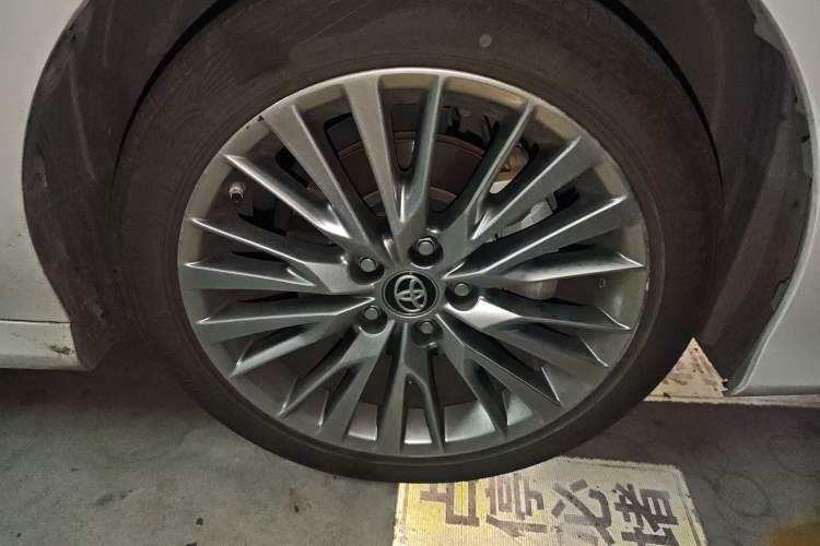 Used Toyota Camry 2018 Dual-Engine 2.5HQ Flagship Edition
