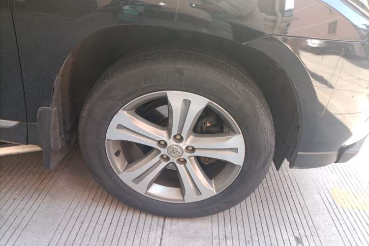 Used Toyota Highlander 2012 2.7L Two-Wheel Drive 7-Seater Luxury Edition
