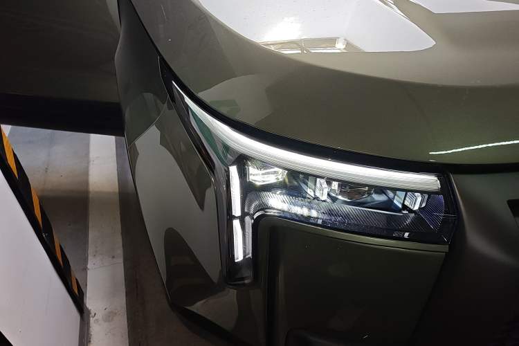 Used Polestones 01 2023 All-Purpose 7-Seater Version
