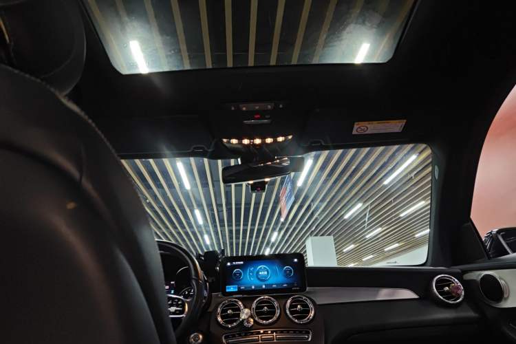 Used Mercedes-Benz GLC 2020 GLC 260 L 4MATIC Dynamic Model
