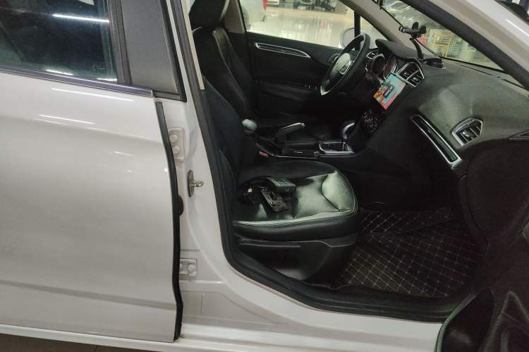 Used Citroen C4L 2014 1.6THP Intelligent Drive Automatic Dynamic Model Right Front Seat