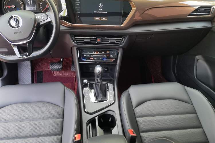 Used Volkswagen Tharu 2021 280TSI Two-Wheel-Drive Luxury Plus Edition