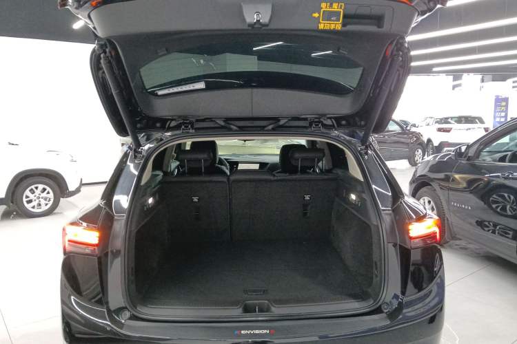 Used Buick Envision 2023 Encore S 552T Two-Wheel Drive Luxury Model
