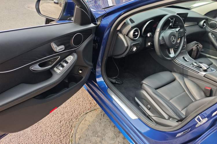 Used Mercedes-Benz C-Class (Import) 2017 C 200 station wagon