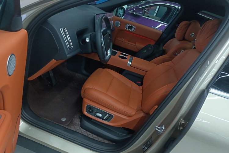 Used Li Auto L8 2023 Pro Model
