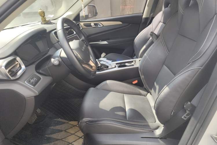 Used Lynk & Co 01 2018 2.0T Two-Wheel-Drive + Version
