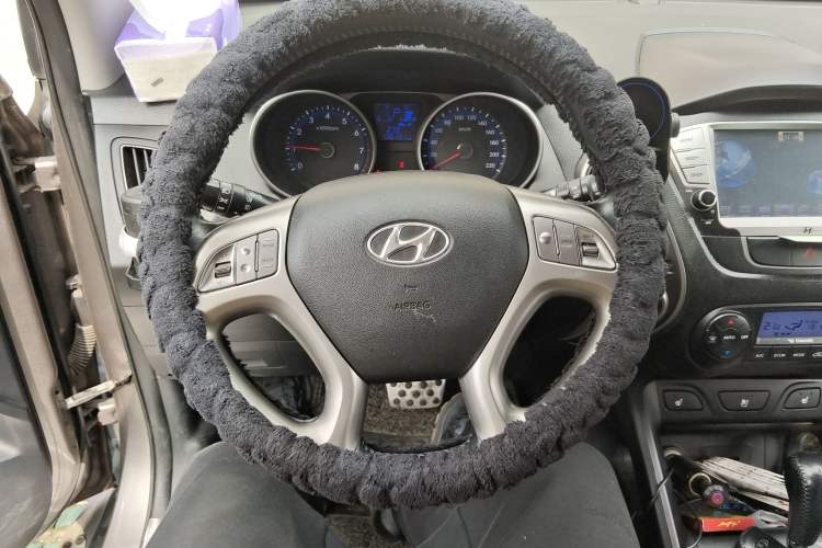 Used Hyundai ix35 2013 2.0L Automatic Two-Wheel Drive Smart GLS China IV Standard
