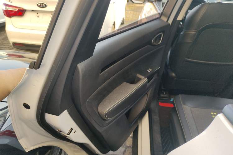 Used Baojun RM-5 2019 1.5T Manual Elite Version with 24-Hour Online Service 7 Seats
