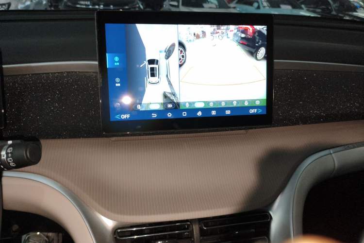 Used BYD Song Pro New Energy 2024 HONOR Edition DM-i 71KM Navigation Model Audio And AC Panel