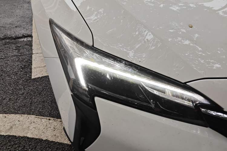 Used Buick Velite 6 2022 Plug-in Hybrid Connected Fashion Model
