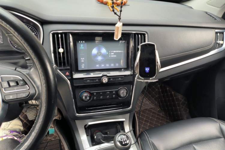 Used Roewe RX5 2016 20T Two-Wheel Drive Manual Flagship Edition