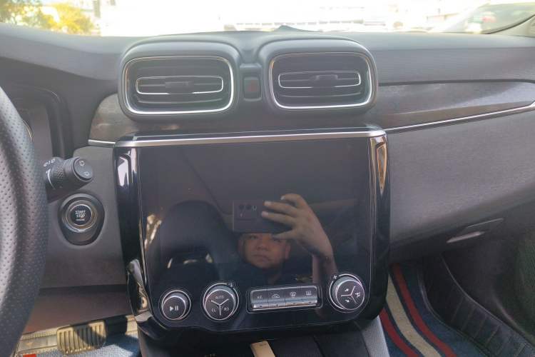 Used Lynk & Co 02 2018 1.5T DCT Two-Wheel Drive Sporty Version China V Standard
