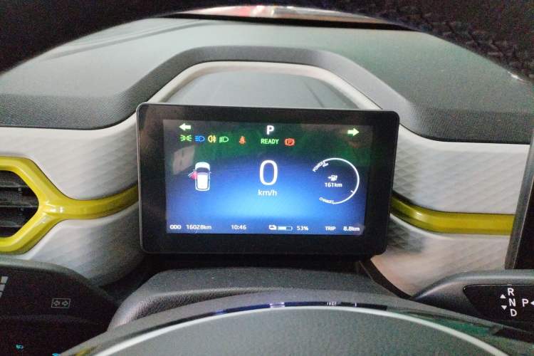 Used SOL E10X 2021 302 km Range Fashion Edition 31.4 kWh