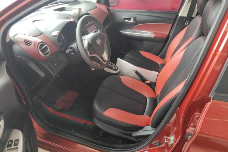 Used Changan Benni 2015 1.4L IMT Luxury Model China V Standard
