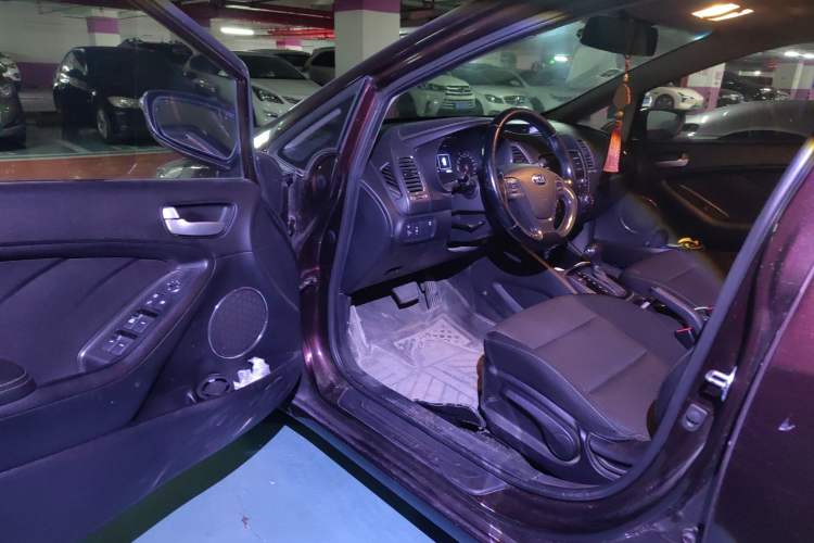 Used Kia K3 2016 1.6L Automatic GLS
