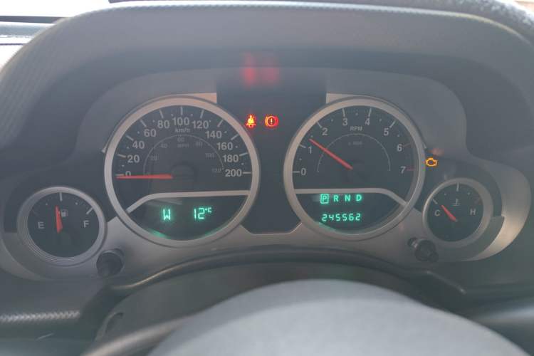 Used Jeep Wrangler 2010 3.8L Sahara Four-Door Edition
