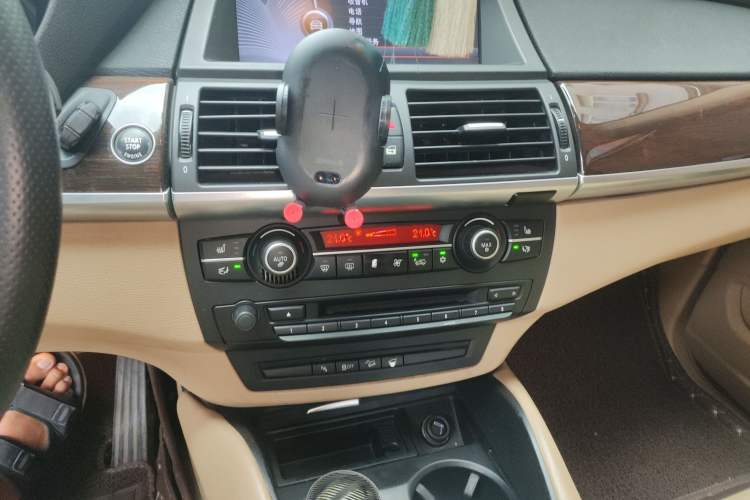 Used BMW X6 2011 xDrive35i
