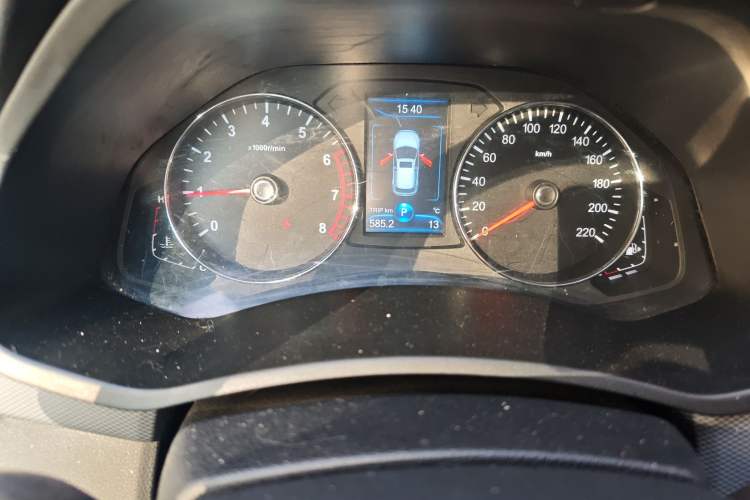 Used FAW Senya R7 2017 1.6L Automatic Prestige Model
