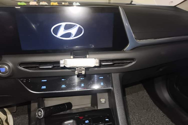 Used Hyundai Sonata 2020 270TGDi DCT GLS Elite Edition Audio And AC Panel