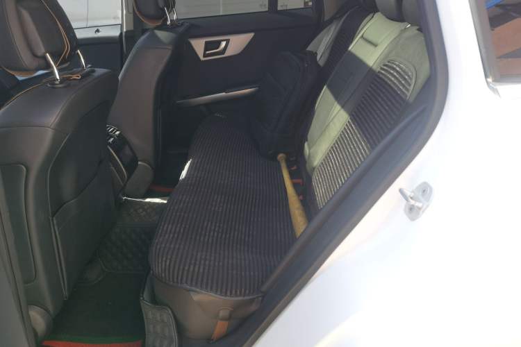 Used Mercedes-Benz GLK-Class 2013 GLK 300 4MATIC Dynamic Sunroof Model