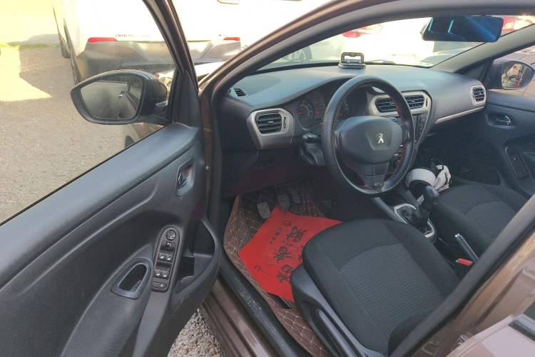 Used Peugeot 301 2014 1.6L Manual Comfort Edition
