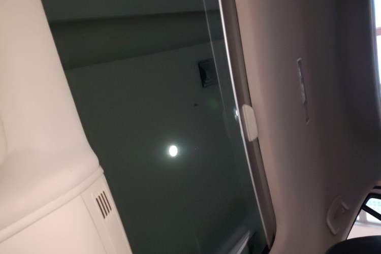 Used Volkswagen Golf 2016 230TSI Automatic Luxury Version Headliner