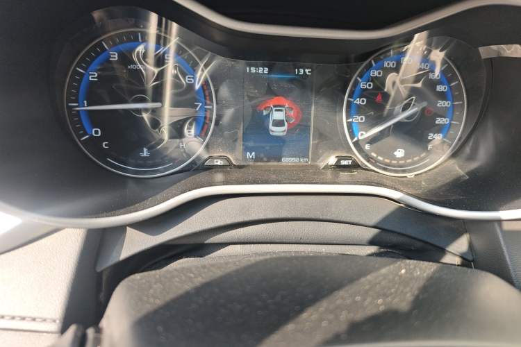 Used Geely Auto Emgrand 2019 Leading Edition 1.5L Manual Luxury Model China VI Standard