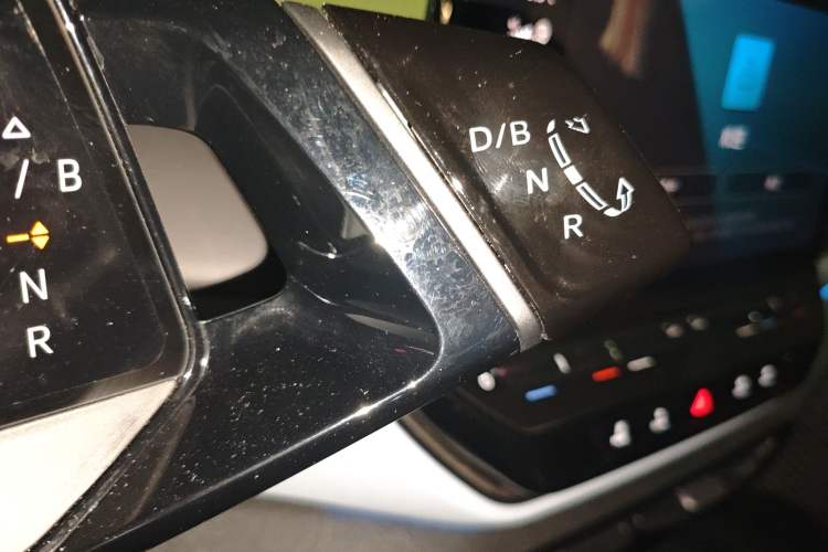 Used Volkswagen ID.4 X 2021 Pro Smart Long-Range Edition Gear Lever