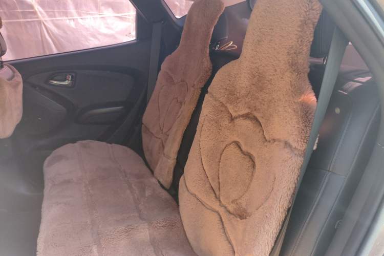 Used Hyundai ix35 2015 2.0L Automatic 2WD Smart Version China V Standard Left Rear Seat