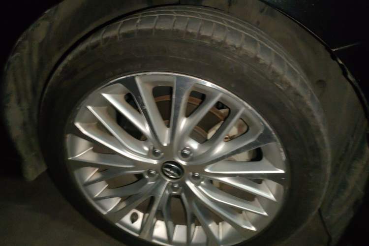 Used Toyota Camry 2018 2.5G Luxury Edition Right Front Wheel Hub