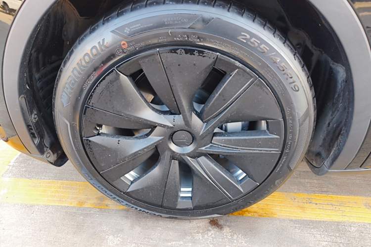 Used Tesla Model Y 2021 Standard Range Rear-Wheel Drive Version
