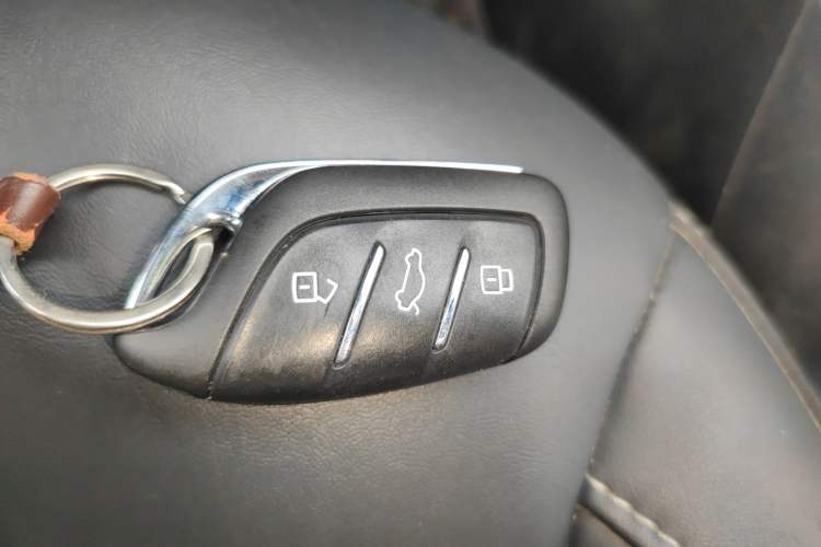 Used Roewe i5 2019 1.5L Manual 4G Connectable Langhao Edition
