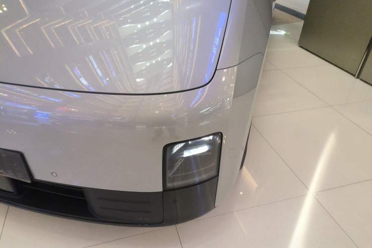 Used Li Auto MEGA 2024 Ultra Model
