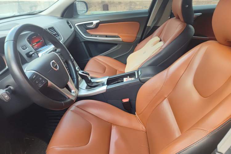 Used Volvo S60 2018 S60L T4 Smart & Ambitious Edition