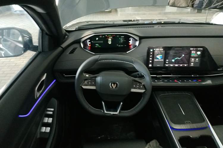 Used Changan CS55PLUS PHEV 2025 Smart New Blue Whale 125km Battleship Edition
