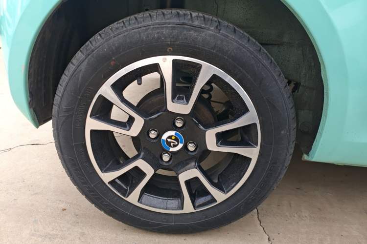 Used Brilliance Xinri i03 2022 Youth Edition 31.45 kWh Exterior 5