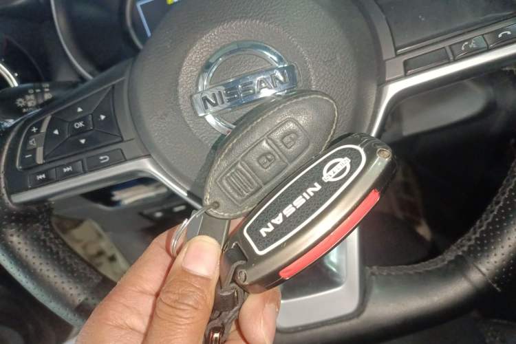 Used Nissan Kicks 2019 1.5L CVT Smart Connect Luxury Edition
