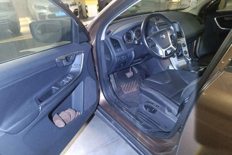 Used Volvo XC60 2013 T5 Comfort Edition