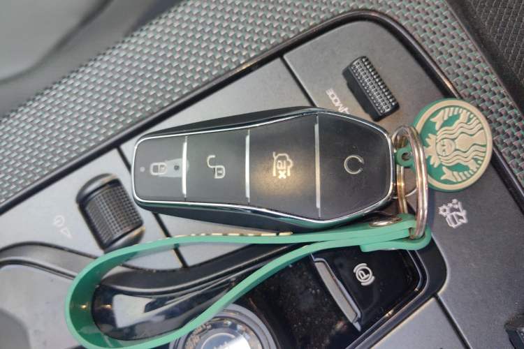 Used BYD Han 2022 EV 610 km All-Wheel-Drive Qianshan Cui Limited Edition
