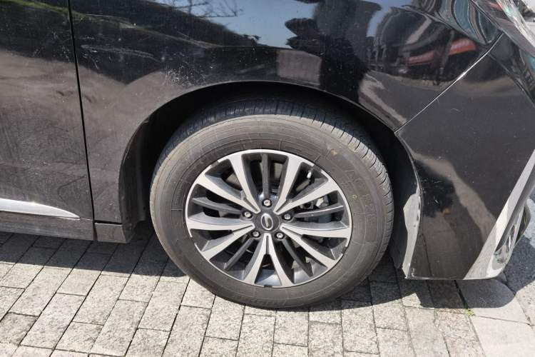 Used GAC Trumpchi M8 2021 Lingxiu Series 390T Deluxe Edition Right Front Wheel Hub