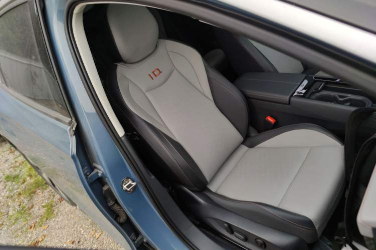 Used Volkswagen ID.7 VIZZION 2024 AIR model
